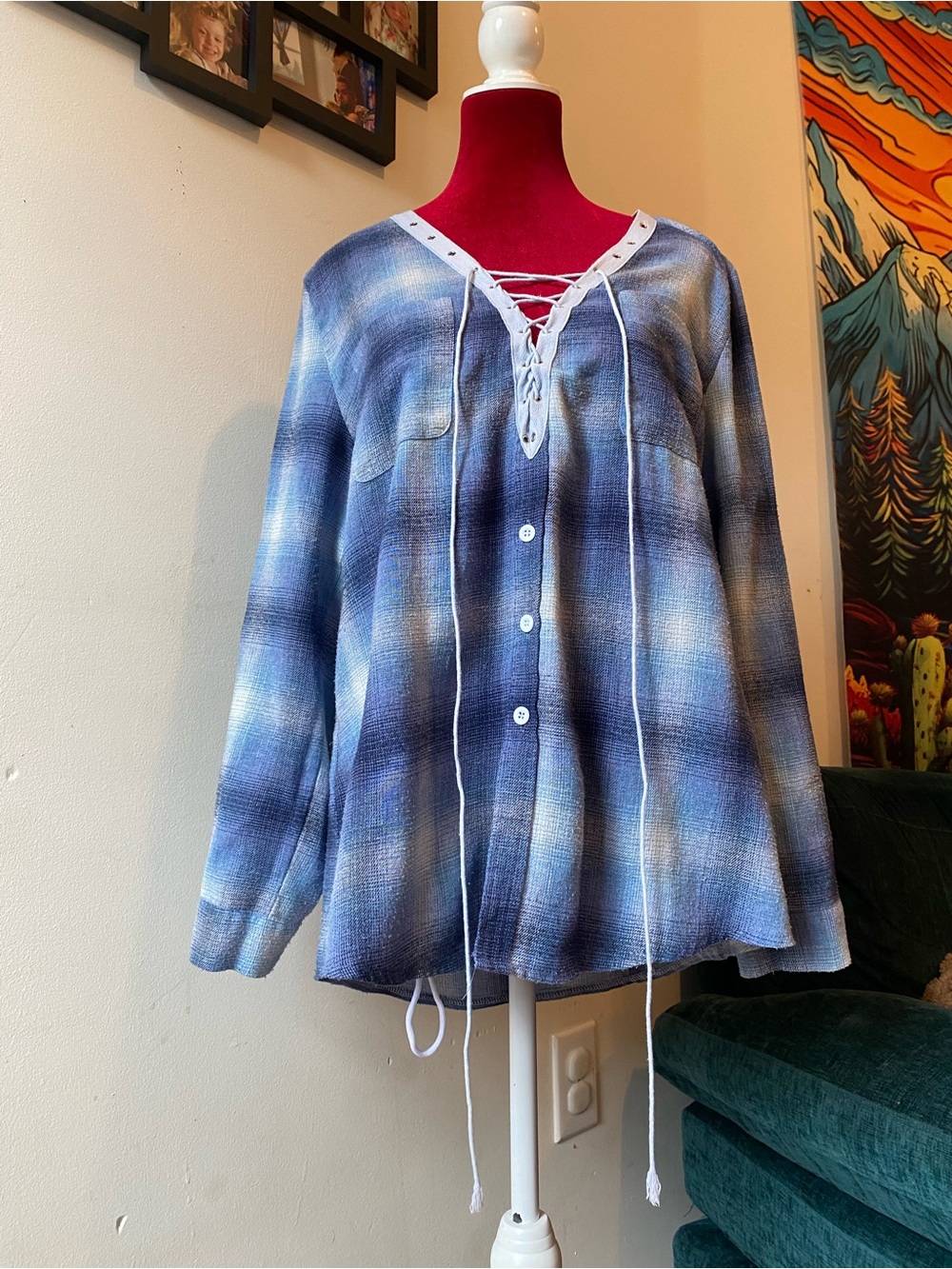 Yidarton Blue Plaid Button-Up Shirt